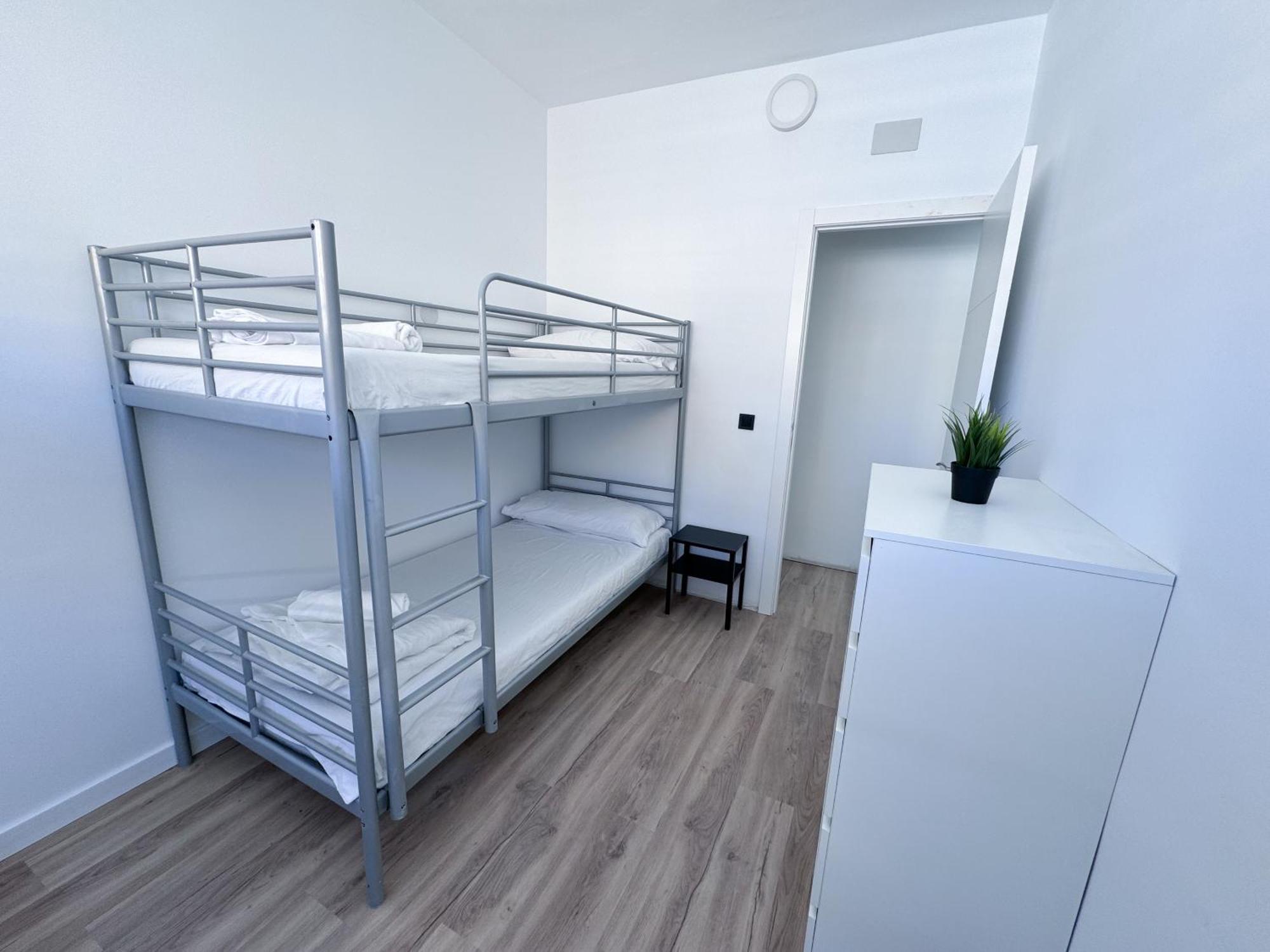 Muede Hostel ตอร์เรโมลิโนส ภายนอก รูปภาพ
