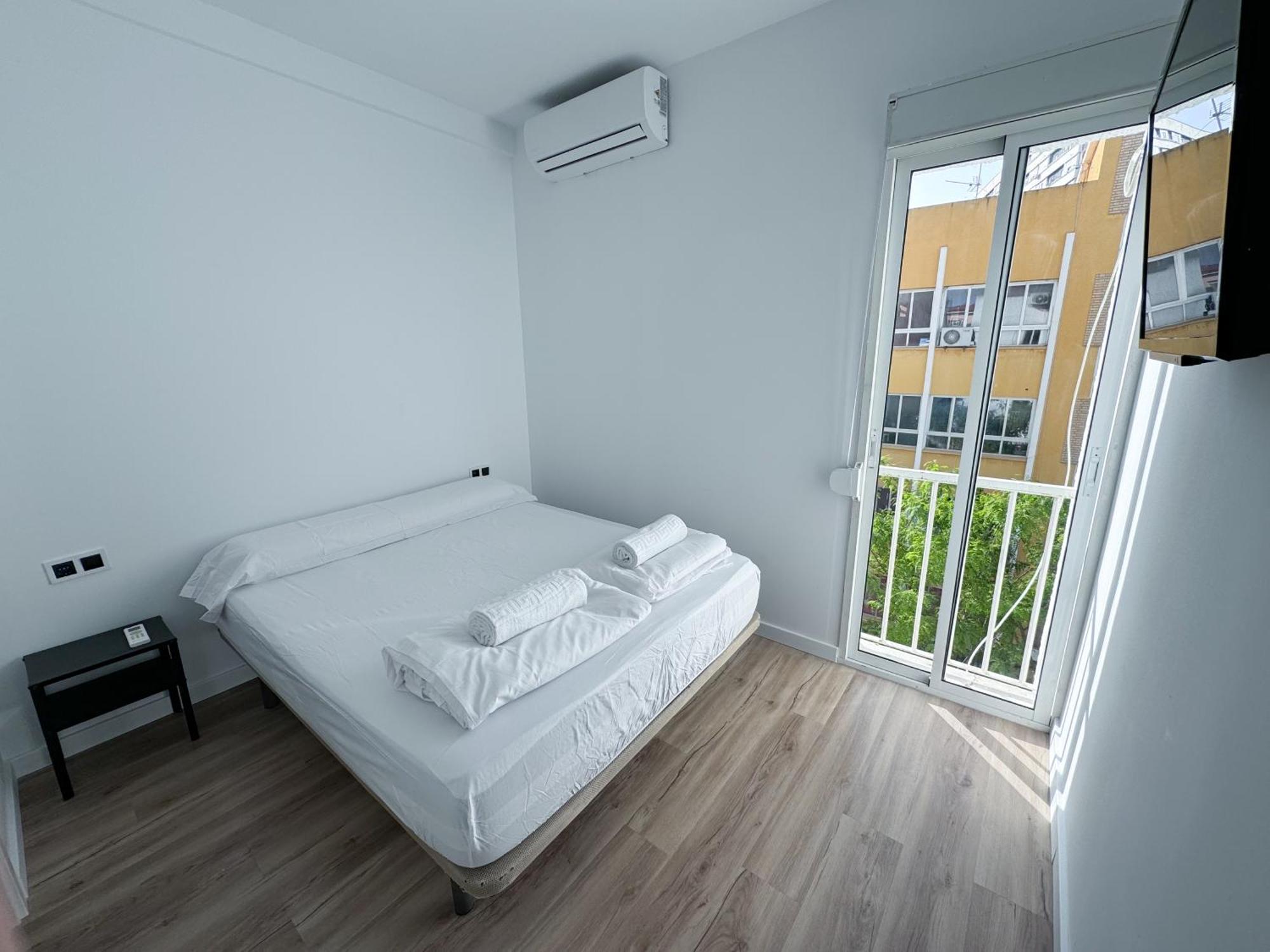 Muede Hostel ตอร์เรโมลิโนส ภายนอก รูปภาพ